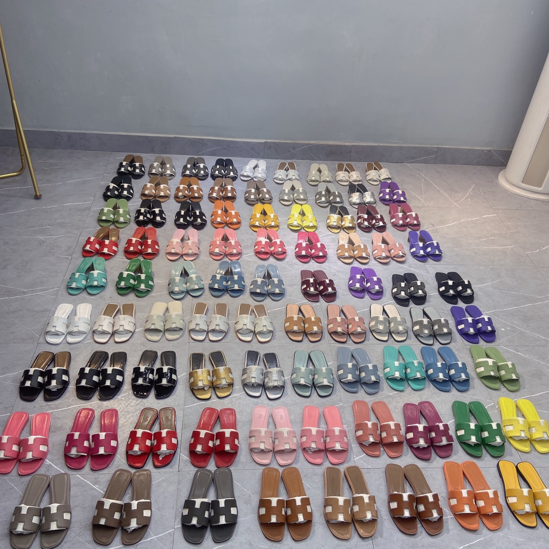 New Trendy Genuine Leather Women Black Flat Sandals - Image 9