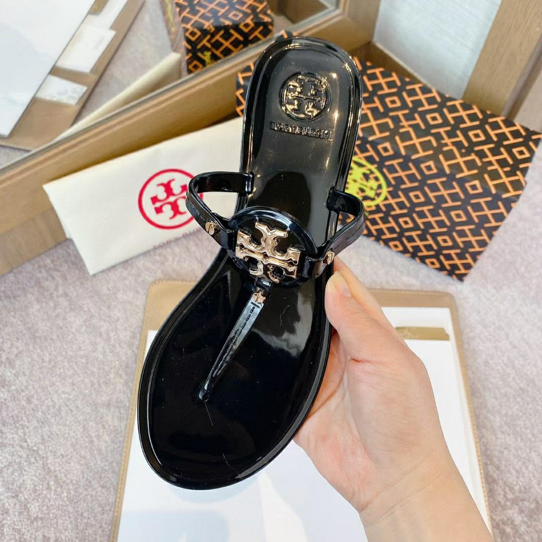 Factory Price Designer Sandals Jelly Slippers Wholesale Fashion Shoes - Image 9