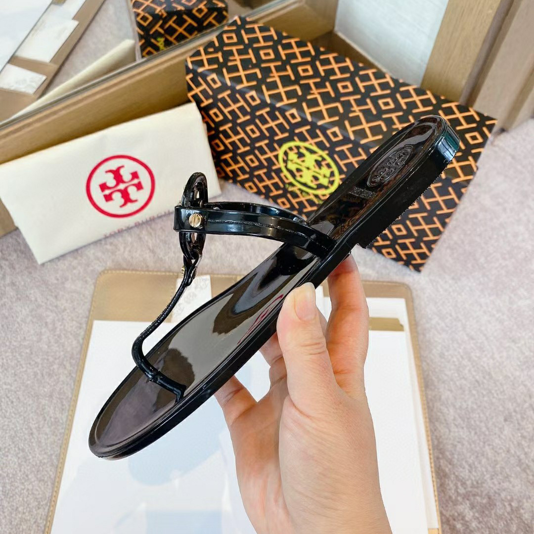 Factory Price Designer Sandals Jelly Slippers Wholesale Fashion Shoes - Image 5