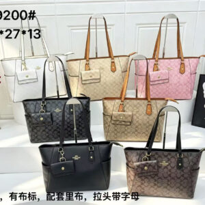 Large Capacity Station Tote Bag In Signature