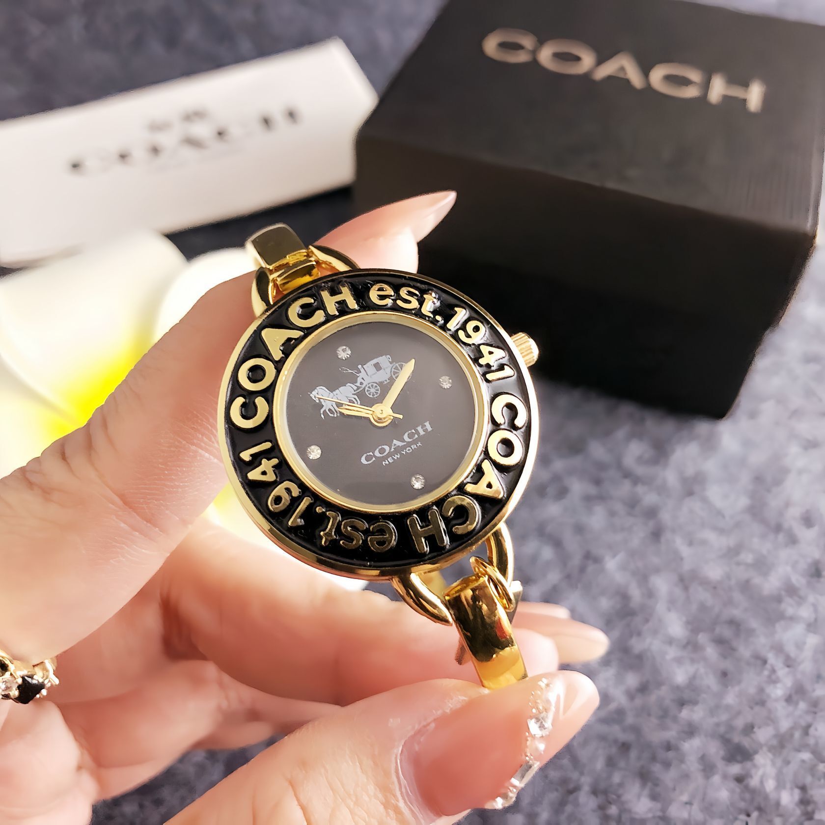 Fashion Brand Women's Wrist Watch 30mm Stainless Steel Watch - Image 4